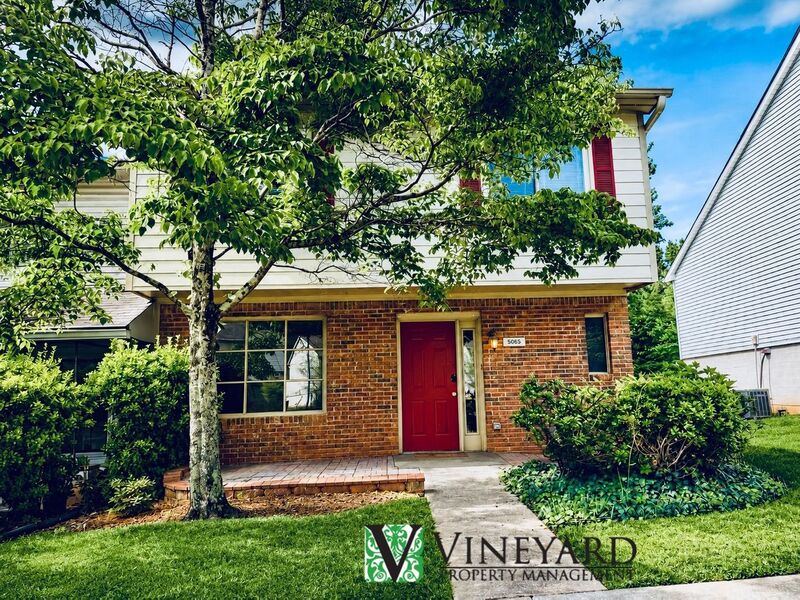 Kennesaw Townhome: 5065 Sand Wedge Circle NW