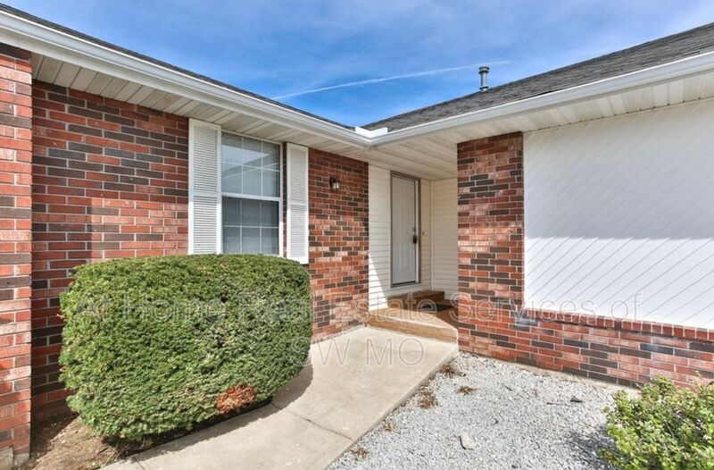 Springfield Condo: 3383 S Parkmont Ct