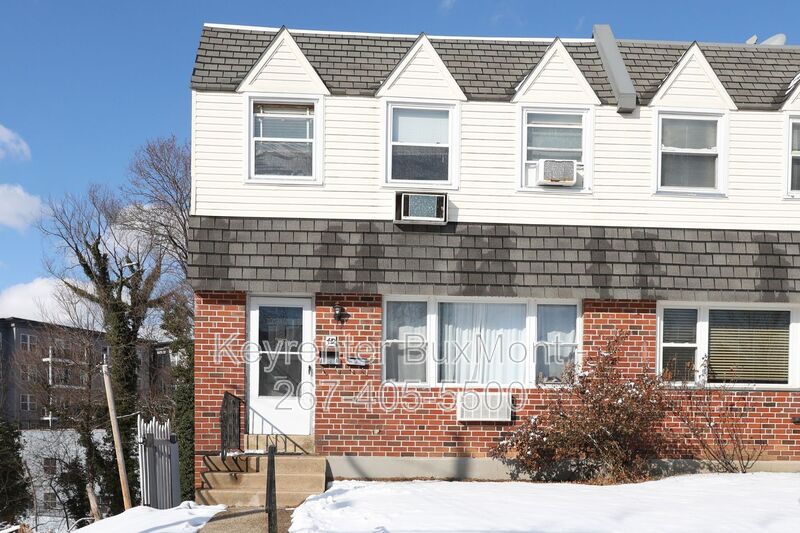 Media House: 419 W Jefferson St