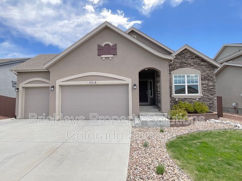 Colorado Springs House: 3210 Red Cavern Rd