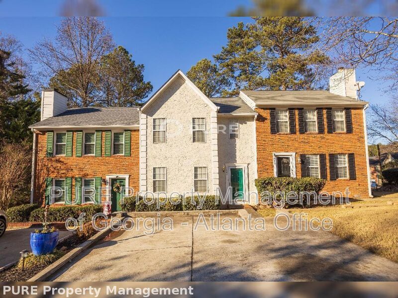 Marietta House: 1683 Grist Mill Dr