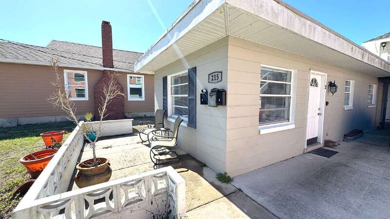 Daytona Beach Condo: 215 North Wild Olive Avenue