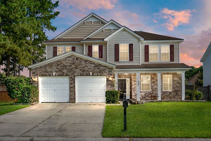 Moncks Corner House: 334 Albrighton Way