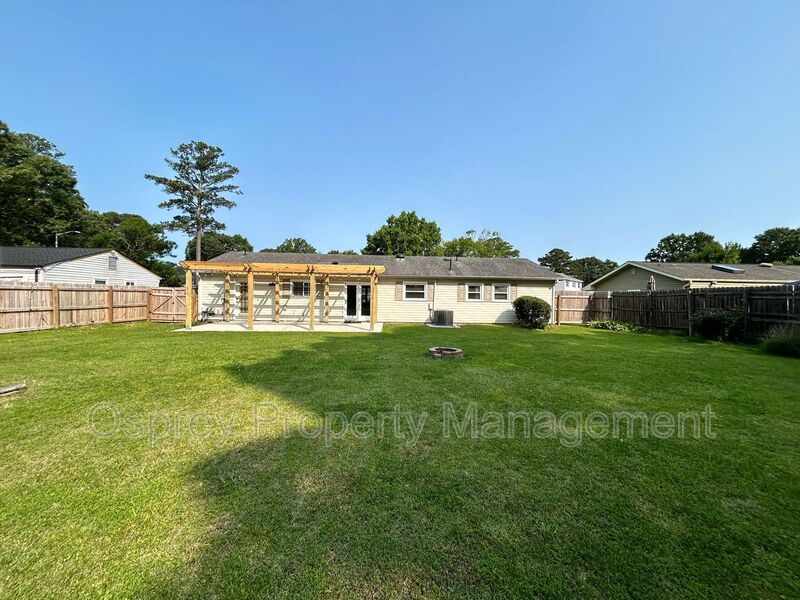 Beautiful 4 Bedroom, 2 Bath Home in Prime Location!