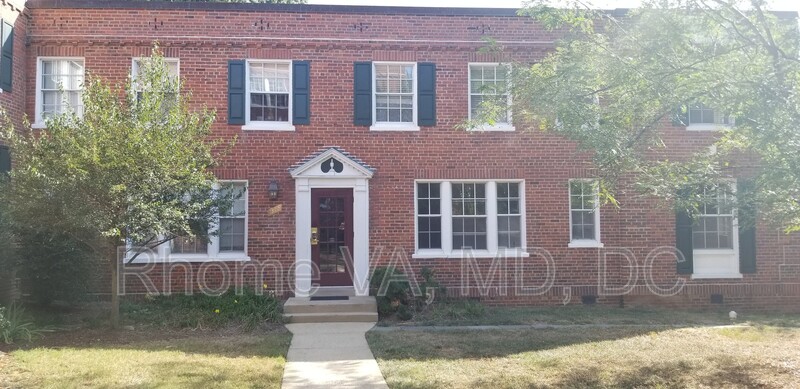 Arlington Condo: 1805 Key Blvd