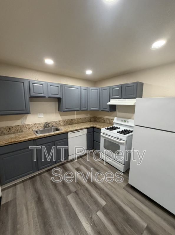 Sacramento Condo: 1200 Wayland Avenue