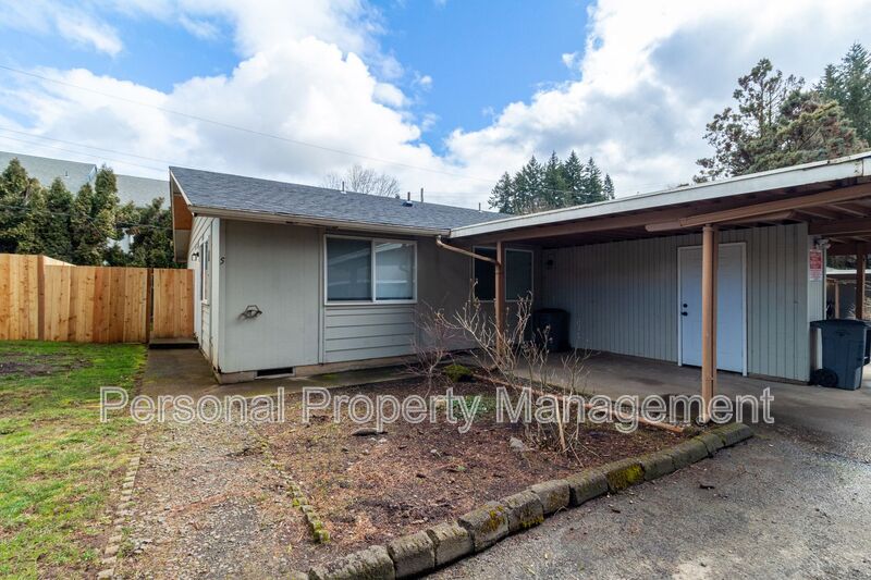 Vancouver Townhome: 4325 E 17th Street