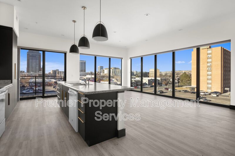 Billings House: 2310 1st Ave N