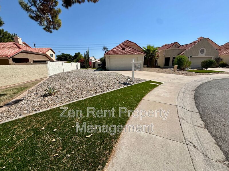 Gilbert House: 537 N. Redrock Street