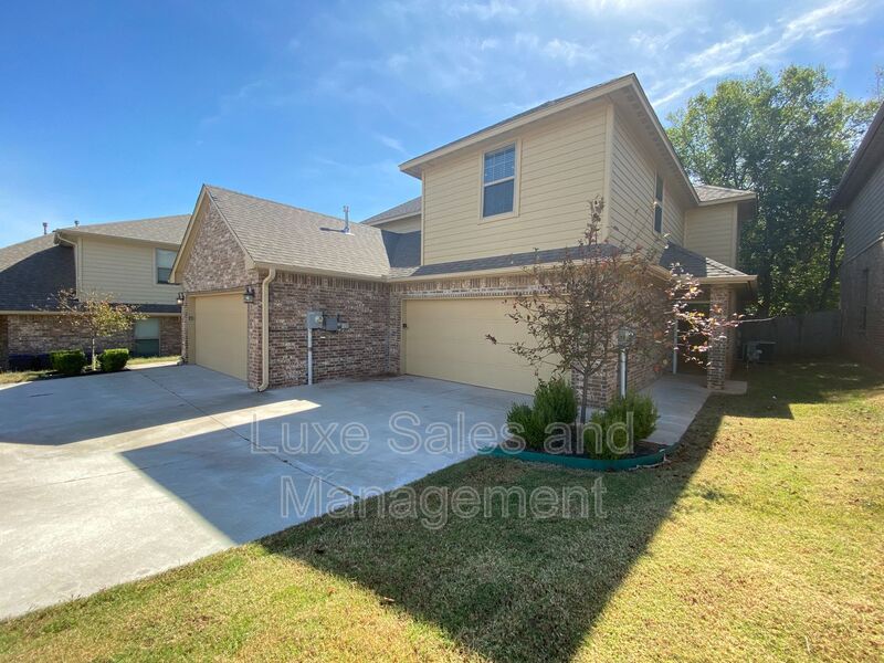 Oklahoma City House: 1812 NE 135th Street