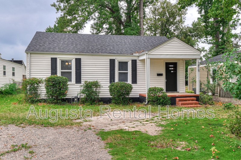 Augusta House: 1815 McDowell Street