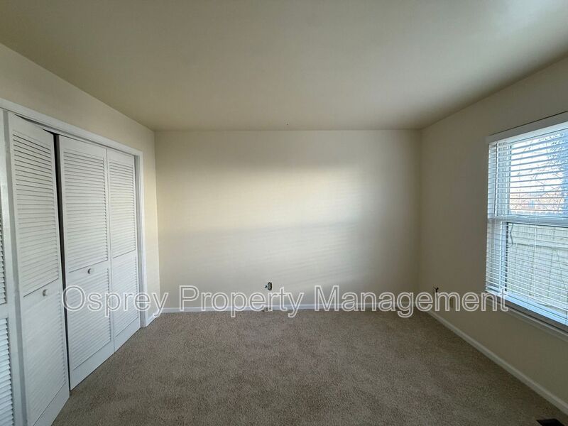 2BR/2BA Beachside Condo – Close to Naval Base, Dining & Shopping - Photo 10