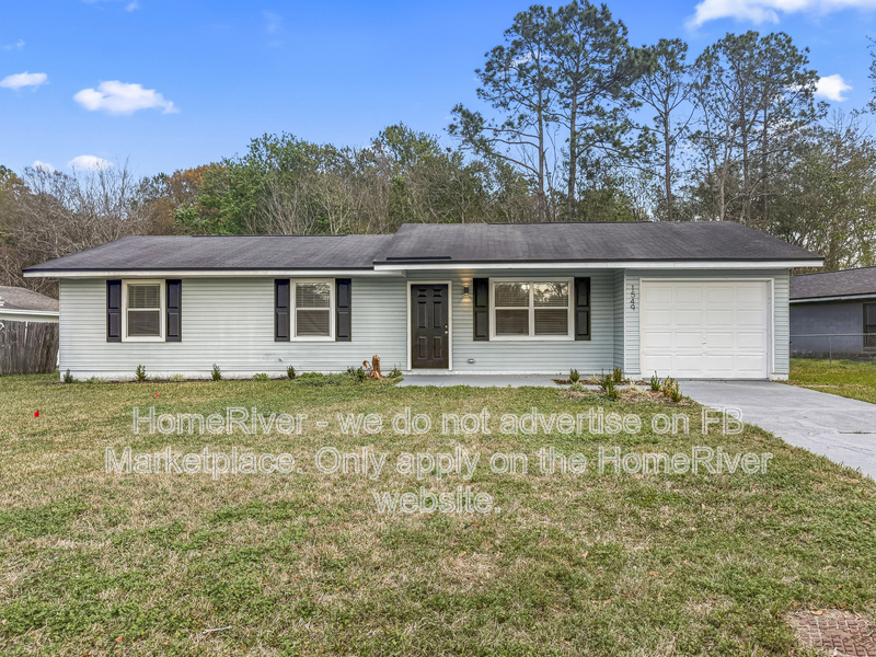 Orange Park House: 1549 Ibis Dr