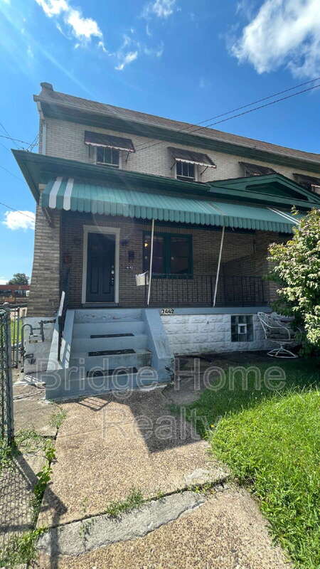 Swissvale Condo: 7442 Irvine Street