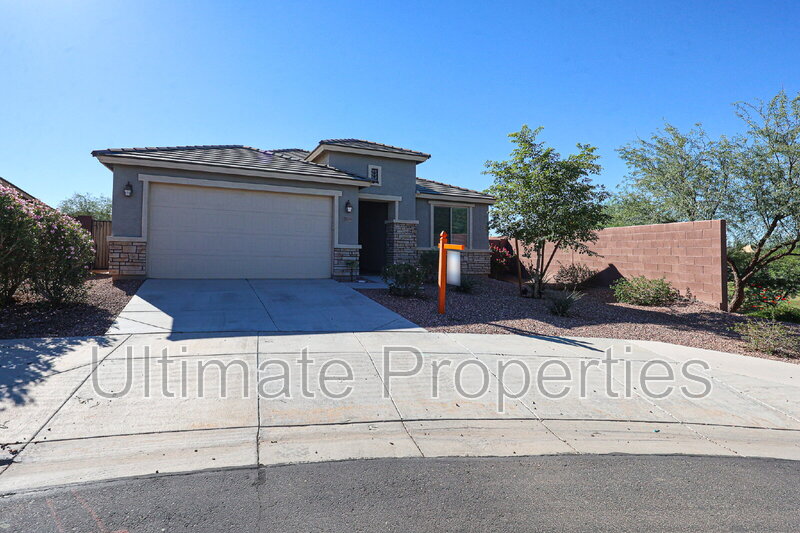Surprise House: 25805 N 161st Dr