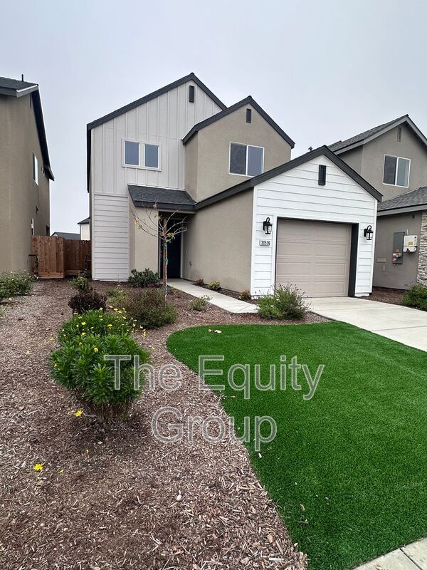 Visalia House: 30536 Delancy Road