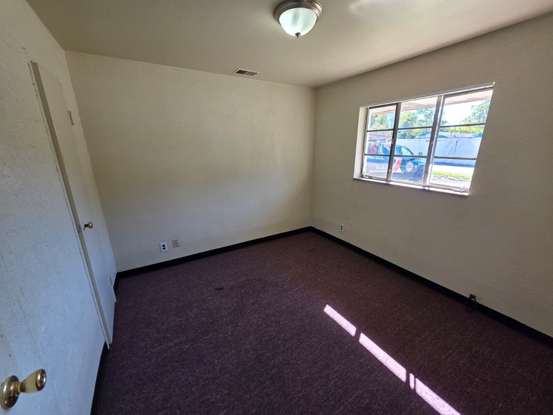 North Versailles Condo: 510 East Pittsburgh McKeesport Boulevard - 1