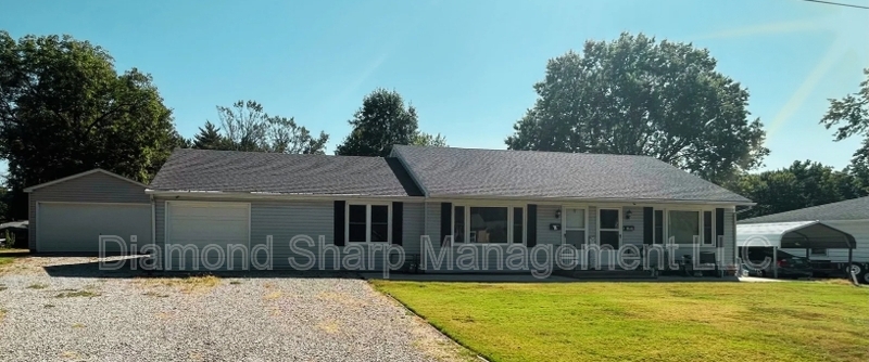 Belleville Condo: 3411 Sheridan Avenue - 3411