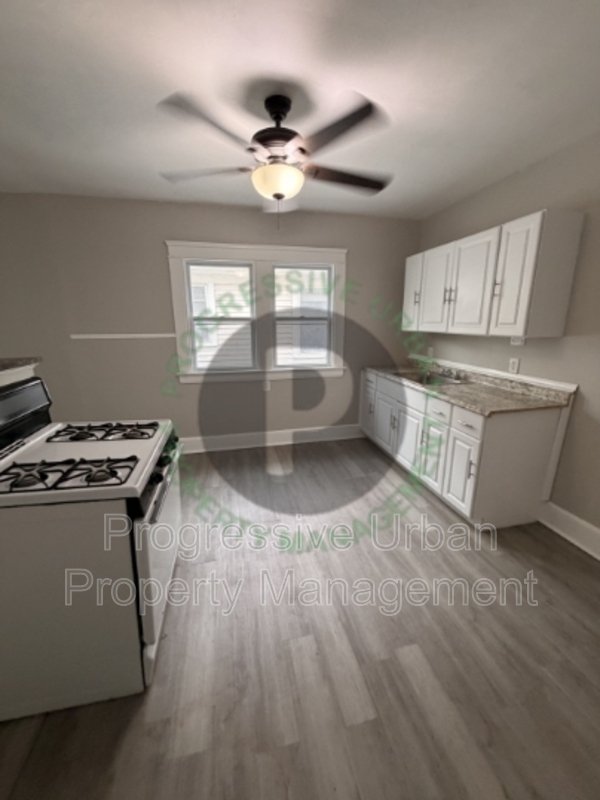 Cleveland Condo: 15619 School Avenue - Upstairs