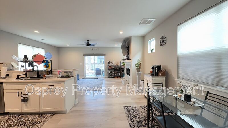 Modern 4-Bedroom Virginia Beach Home Near Town Center! - Photo 5