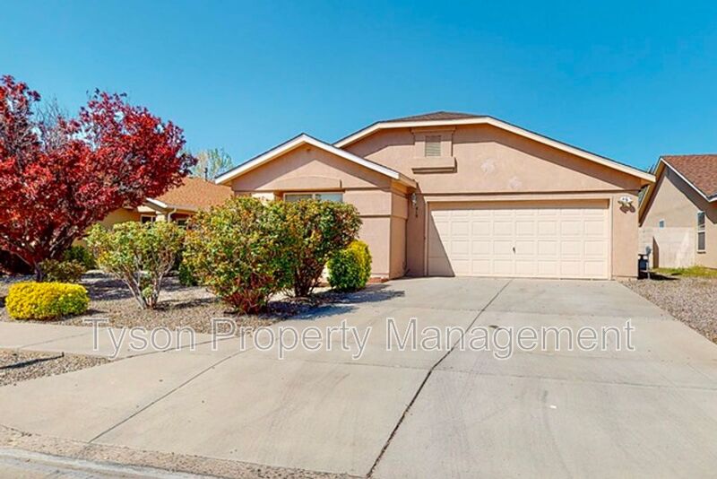 Albuquerque House: 419 Sawtooth SE