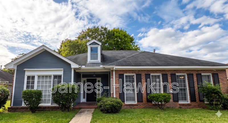 Montgomery House: 3616 Oak Shadow Lane, Montgomery, AL 36116