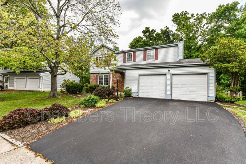 Request a Viewing for 1721 Whitewood Lane Tenant Turner