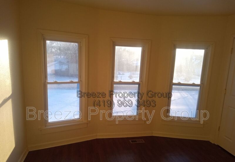 Toledo House: 1909 N. Superior St