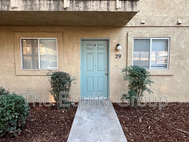 Porterville Condo: 120 E Henderson Ave