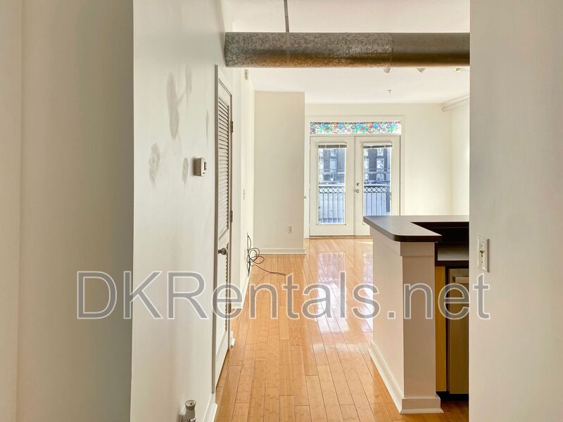 Atlanta House: 800 Peachtree Street NE