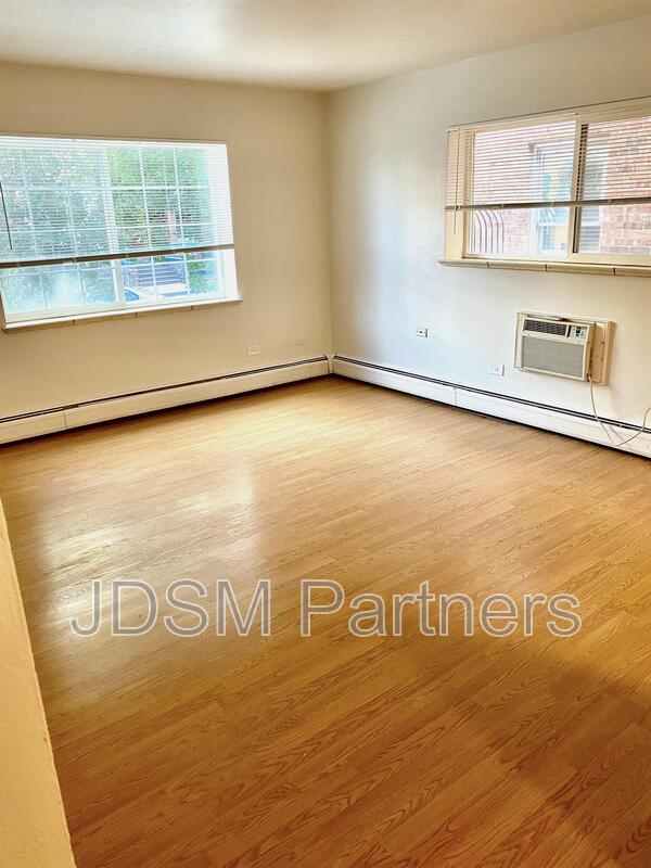 Denver Condo: 1415 North Pearl Street