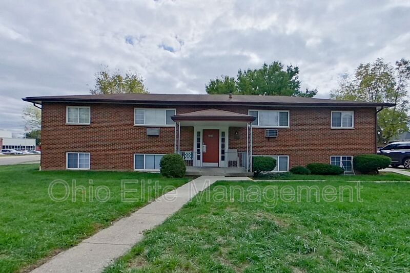 Columbus House: 1045 Binns Blvd