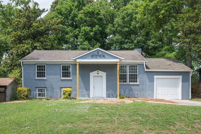 Smyrna House: 2369 Brenda Drive Southeast
