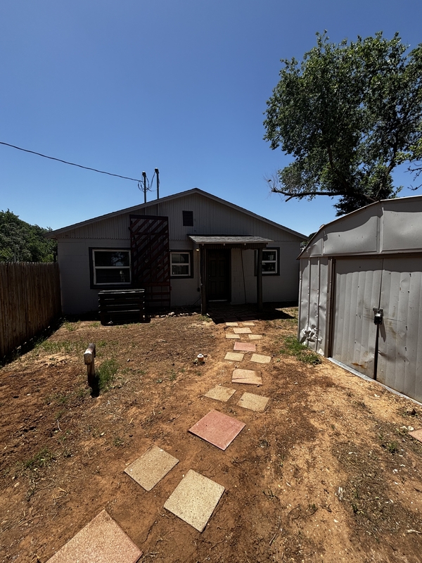 Lubbock Condo: 1718 25th Street - B
