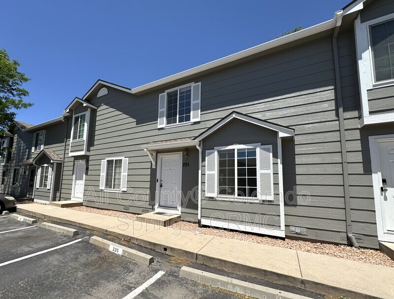 Colorado Springs Condo: 235 Ellers Grove