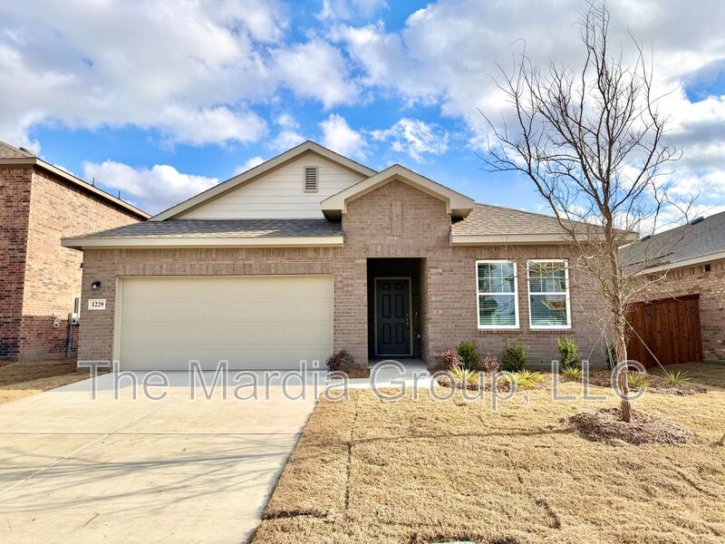 Forney House: 1229 Herring Dr.