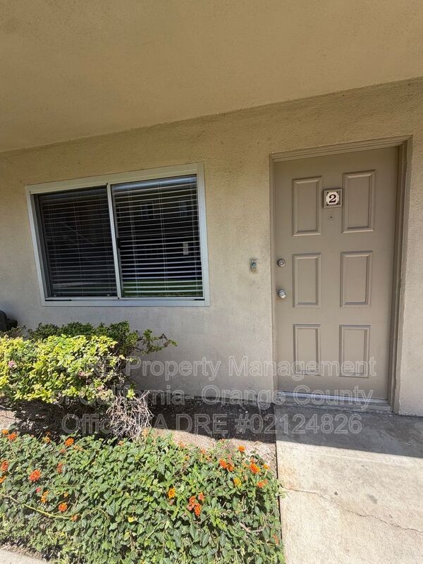 Huntington Beach House: 403 Memphis Avenue
