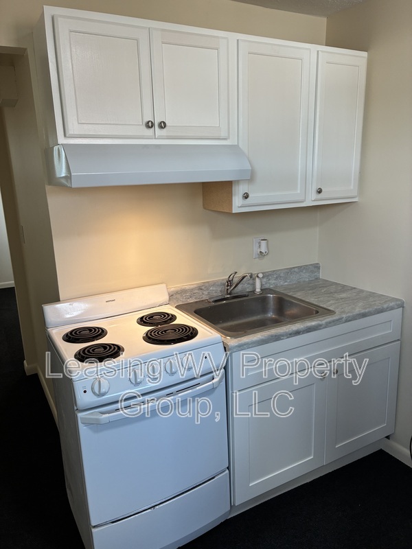 Nitro Apartment: 401 Main Avenue