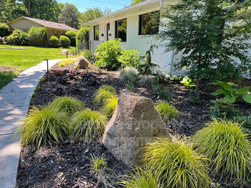 Charlotte House: 3945 Rockfern Rd