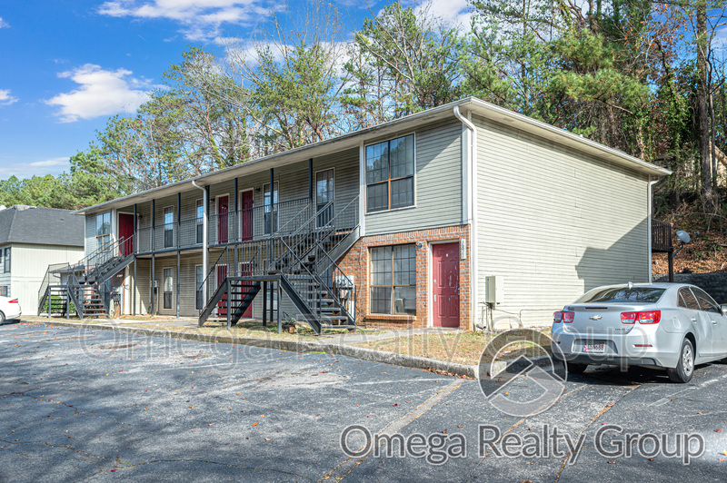 Birmingham Condo: 1811 Carson Rd