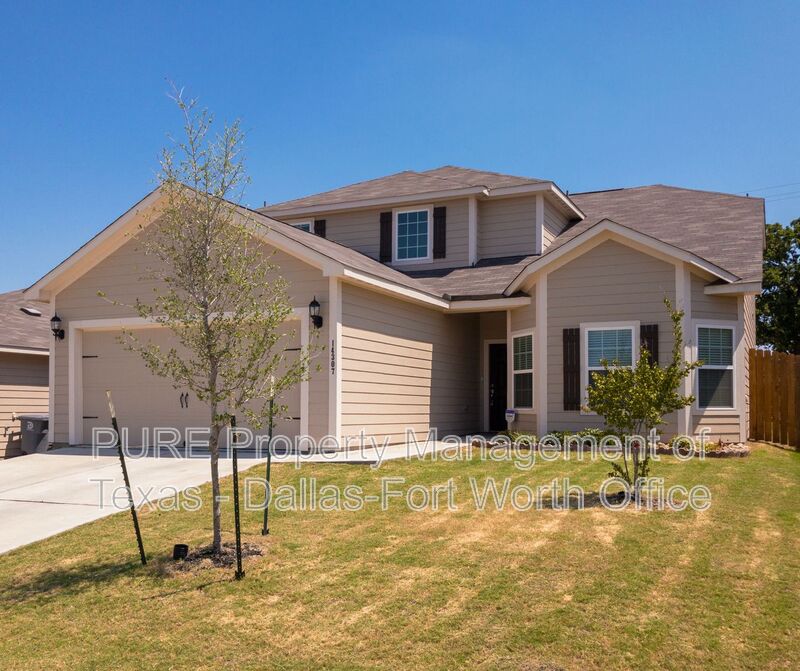 Dallas House: 14307 Bridgeview Ln