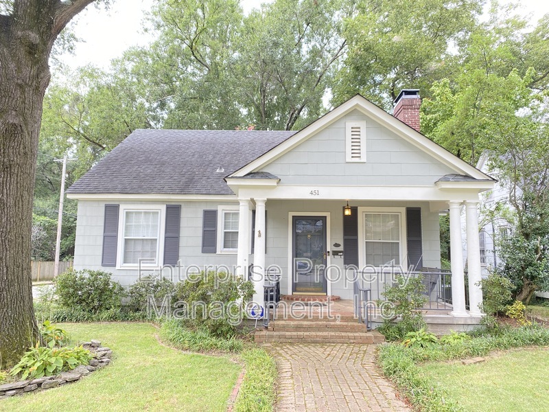 Memphis House: 451 S Reese St
