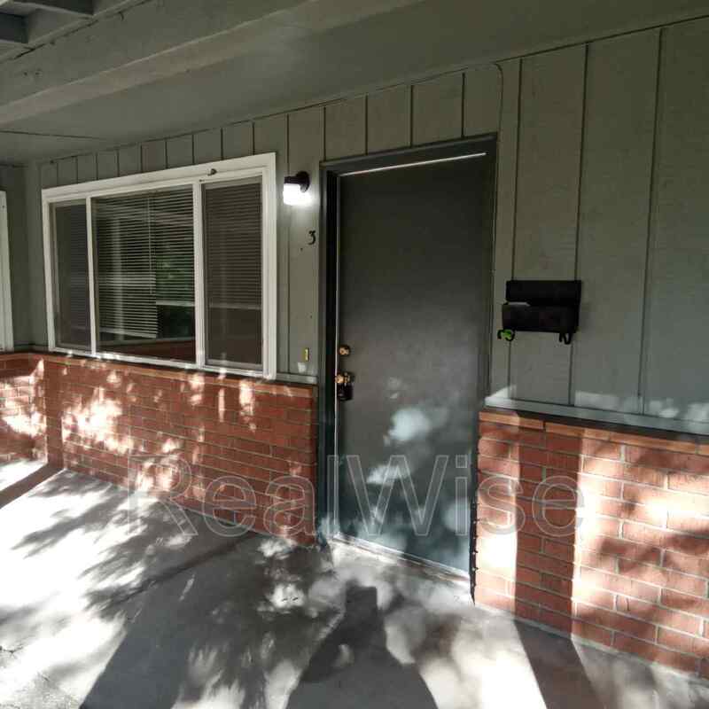 Ashland Condo: 801 Ashland St