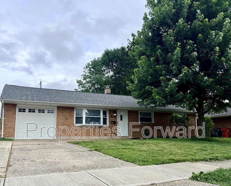 Grove City House: 4330 Ashgrove Drive