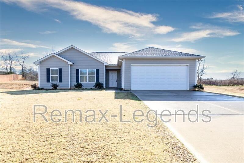 Jefferson House: 82 Gray Field Ct