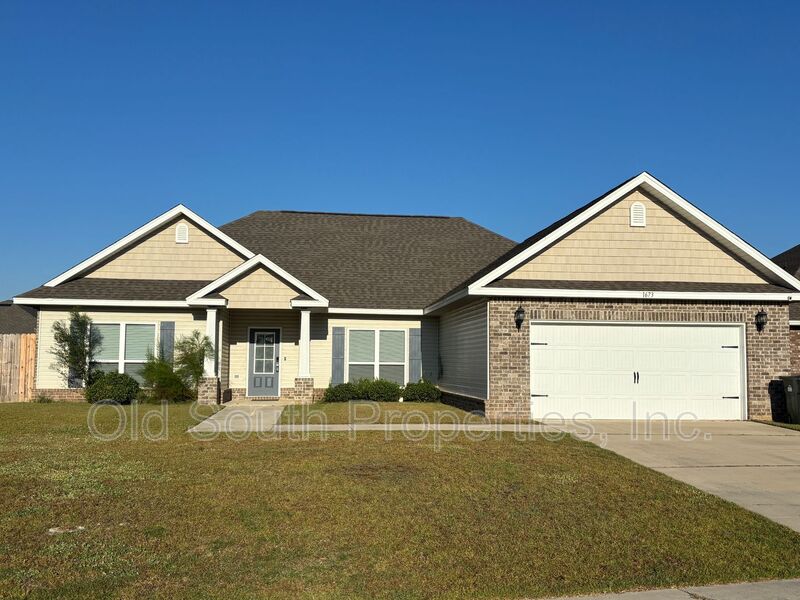 Cantonment House: 1673 Quartz Ave
