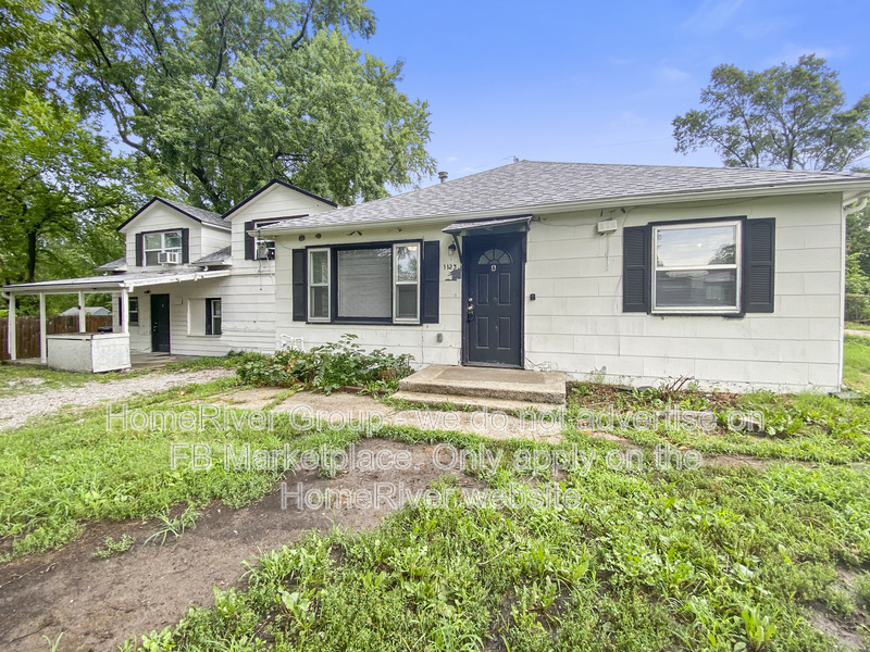 Independence Condo: 1123 S Haden St