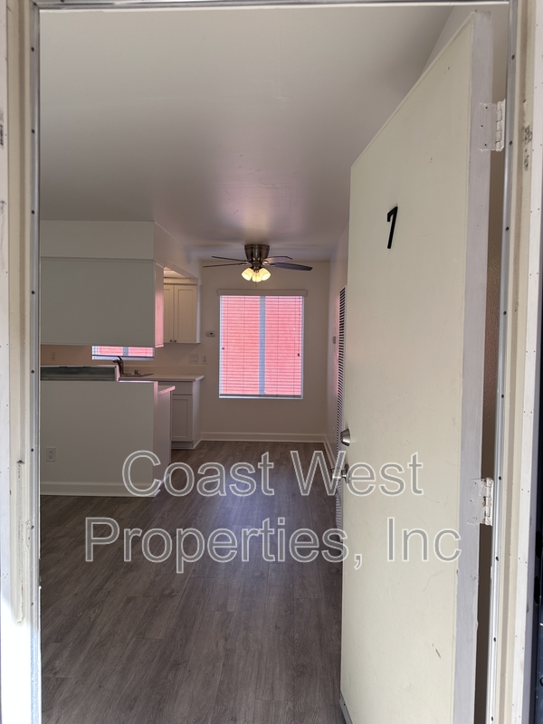 Encinitas Condo: 123 Jupiter St - 07