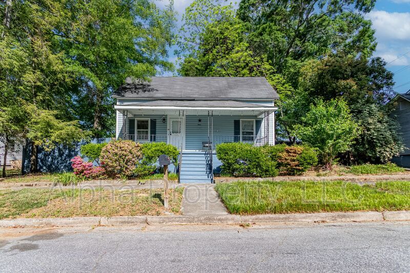 Greenville House: 3 Frost St