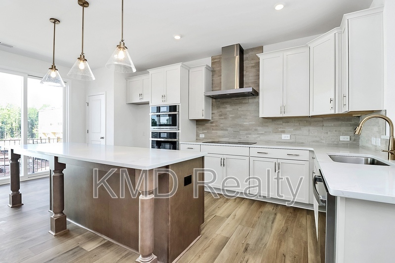 Charlotte Townhome: 7118 Westrow Avenue